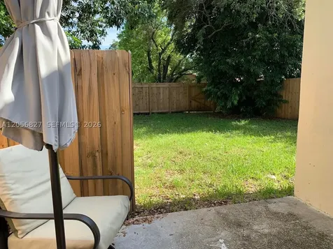 Hallandale Beach FL 33009