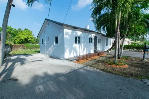 2324 NW 14th Avenue Miami FL 33142