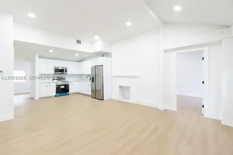 2324 NW 14th Avenue Miami FL 33142