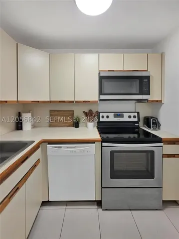 800 West Avenue Miami Beach FL 33139