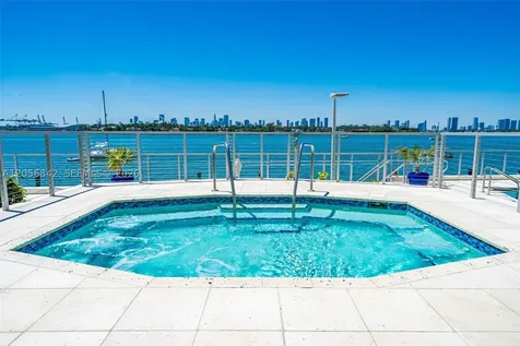 800 West Avenue Miami Beach FL 33139