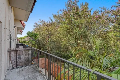 6709 N Kendall Drive Pinecrest FL 33156