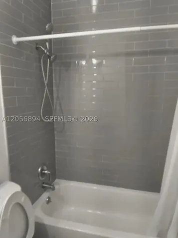 2025 NW 91 Miami FL 33147