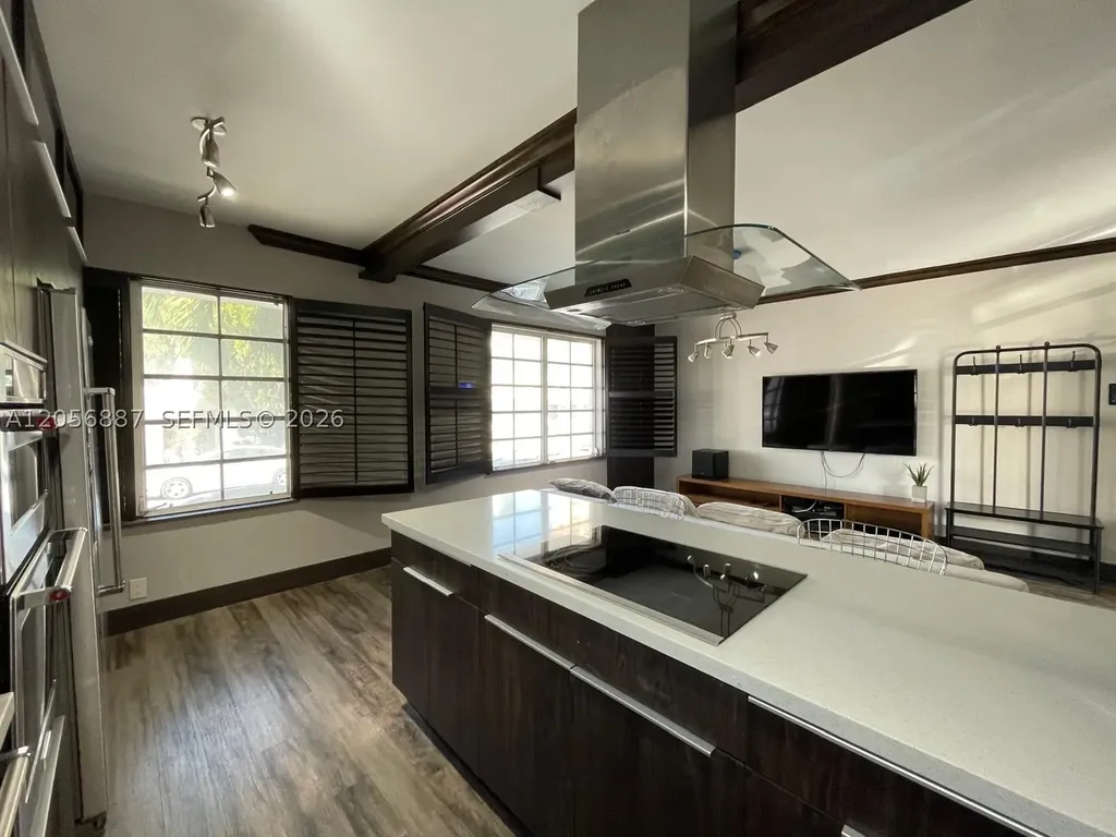 610 8th Street Miami Beach FL 33139