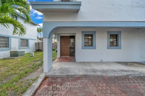 1535 SW 122nd Avenue Miami FL 33184