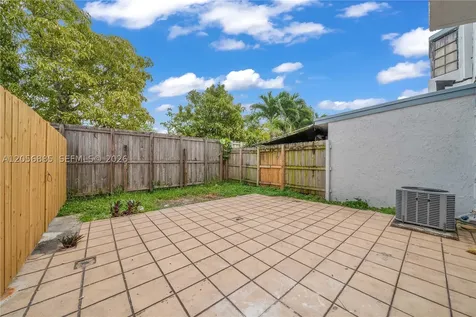 1535 SW 122nd Avenue Miami FL 33184