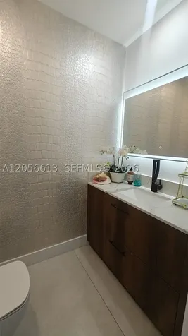 1100 Biscayne Boulevard Miami FL 33132