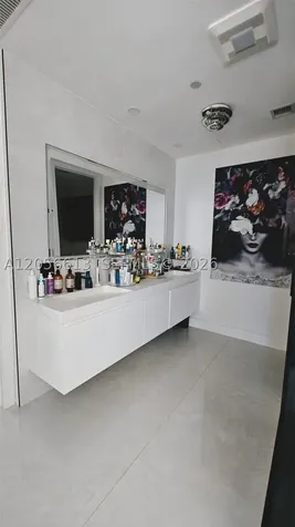 1100 Biscayne Boulevard Miami FL 33132