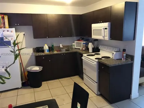 2735 NW 27th Street Miami FL 33142