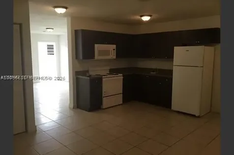 2735 NW 27th Street Miami FL 33142