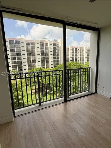 17011 N Bay Road Sunny Isles Beach FL 33160
