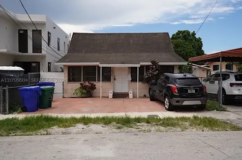 3438 SW 2nd Street Miami FL 33135