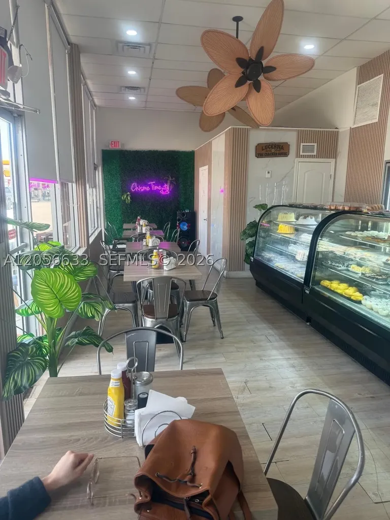 6727 W 4 Avenue Hialeah FL 33012