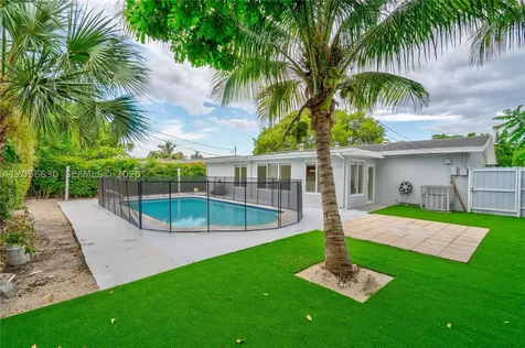 6581 NW 22nd Street Sunrise FL 33313