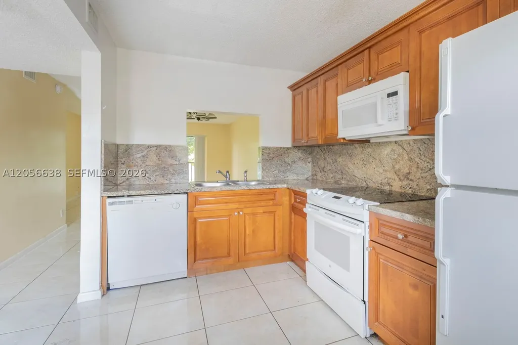 9044 NW 28th Drive Coral Springs FL 33065