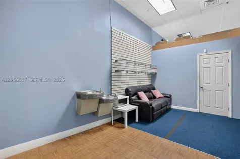 Smoke Shop For Sale In Tamiami Kendall FL 33184