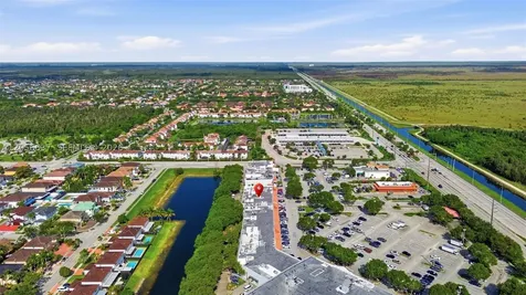 Smoke Shop For Sale In Tamiami Kendall FL 33184
