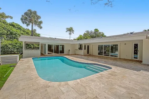 15540 SW 82nd Court Palmetto Bay FL 33157