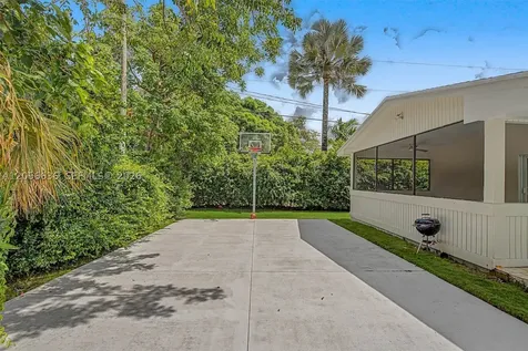 15540 SW 82nd Court Palmetto Bay FL 33157