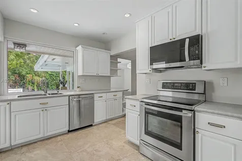 15540 SW 82nd Court Palmetto Bay FL 33157