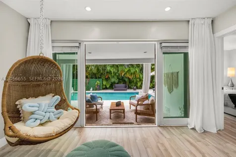 736 W 51 Street Miami Beach FL 33140