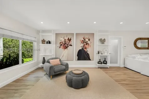 736 W 51 Street Miami Beach FL 33140