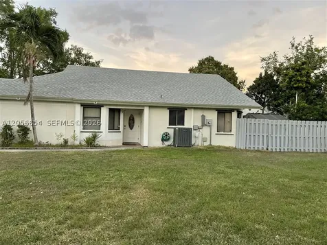 308 Bishop Road North Lauderdale FL 33068