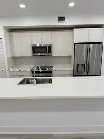 7865 NW 104th Avenue Doral FL 33178