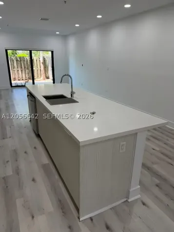 7865 NW 104th Avenue Doral FL 33178
