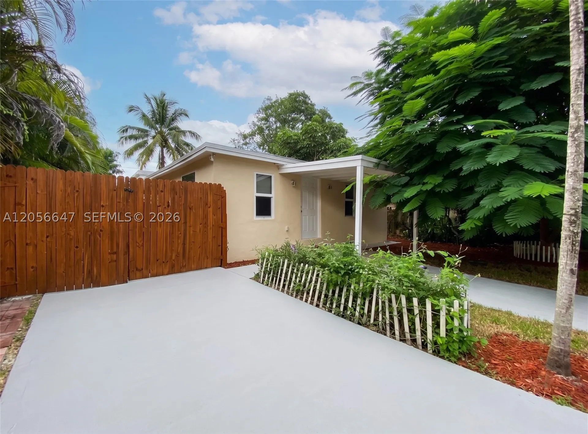 2241 Madison Street Hollywood FL 33020