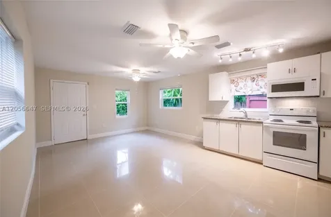 2241 Madison Street Hollywood FL 33020