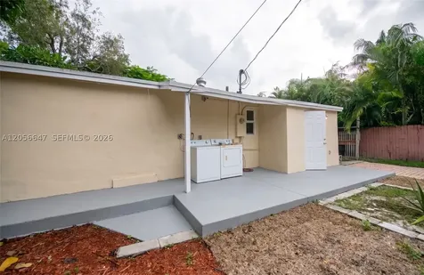 2241 Madison Street Hollywood FL 33020
