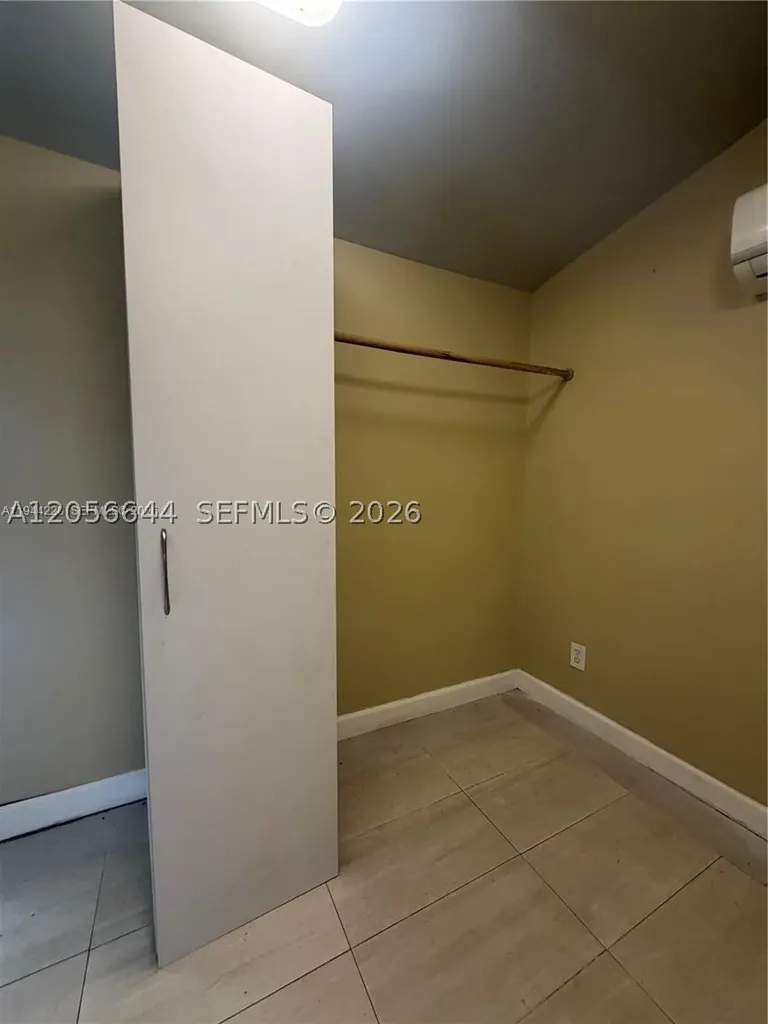6045 Dawson Street Hollywood FL 33023