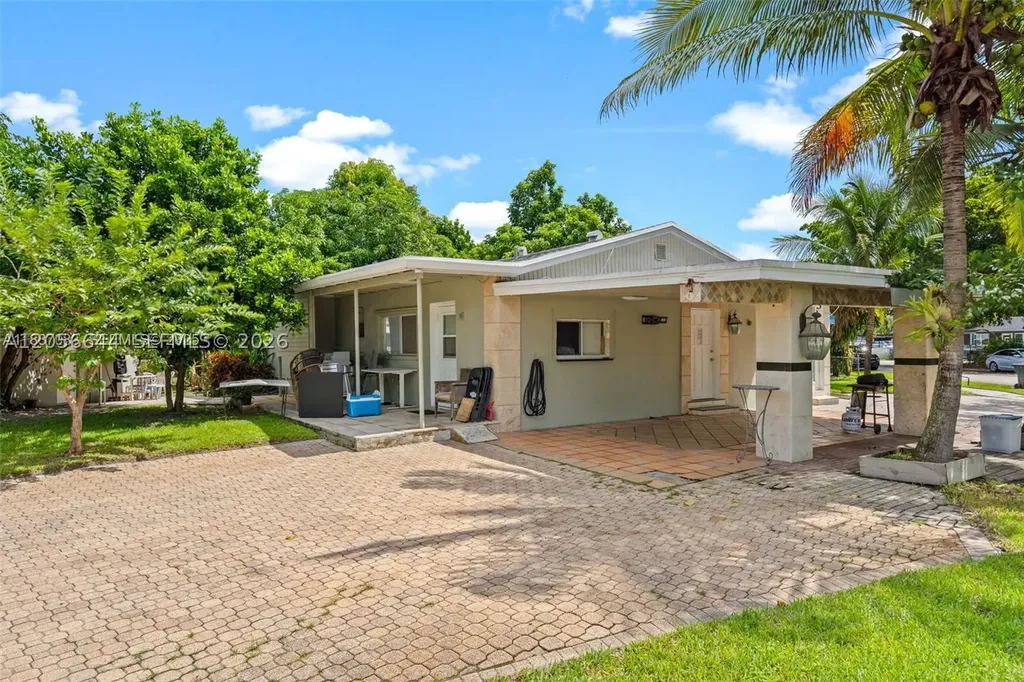 6045 Dawson Street Hollywood FL 33023
