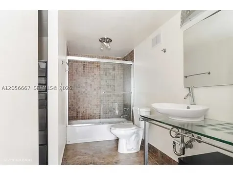 600 NE 36 Street Miami FL 33137