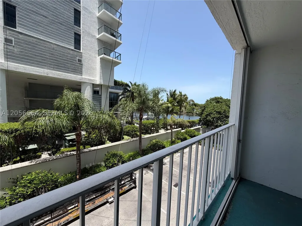 1170 N Federal Highway Fort Lauderdale FL 33304