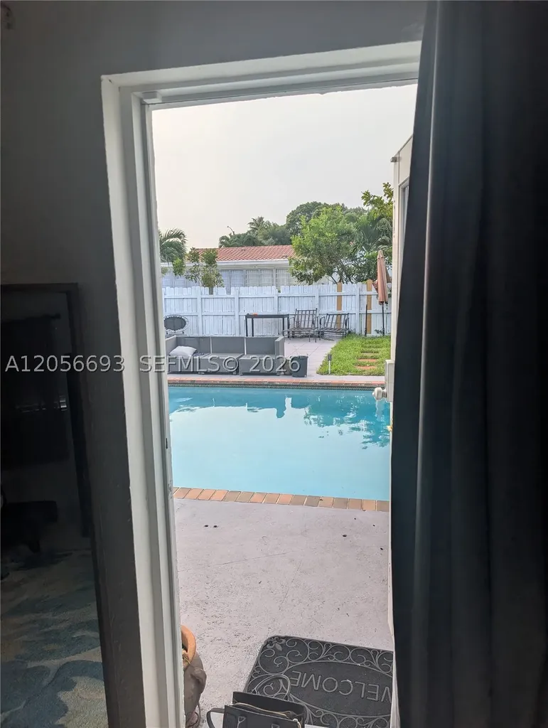 Hollywood FL 33021