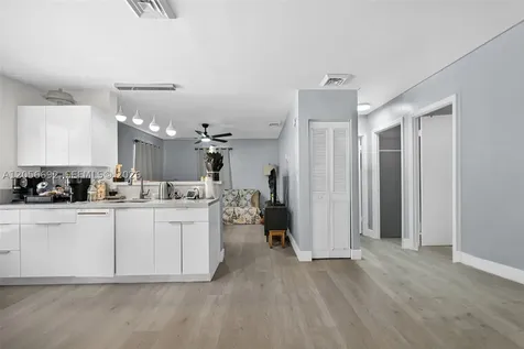 3231 SW 25th Street Miami FL 33133
