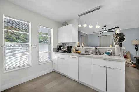3231 SW 25th Street Miami FL 33133