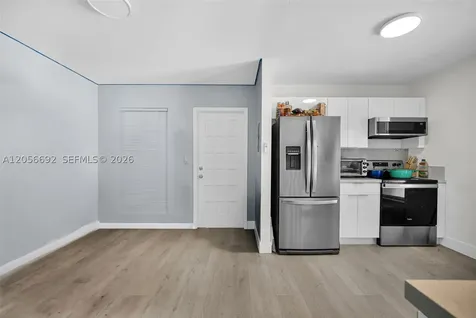 3231 SW 25th Street Miami FL 33133