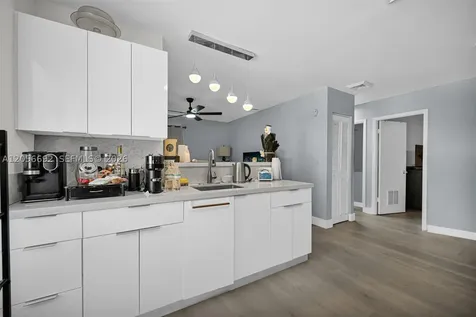 3231 SW 25th Street Miami FL 33133