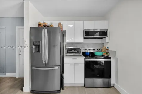 3231 SW 25th Street Miami FL 33133