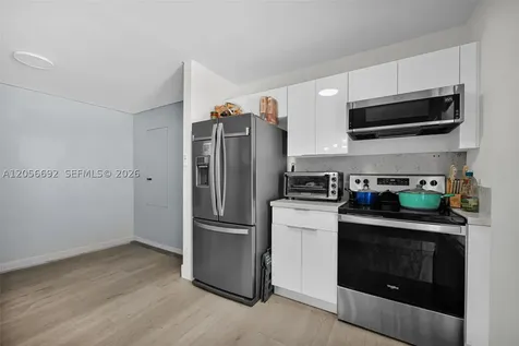 3231 SW 25th Street Miami FL 33133