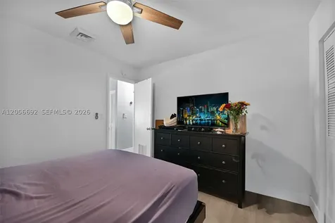 3231 SW 25th Street Miami FL 33133