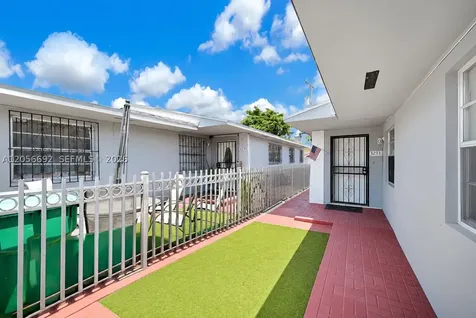 3231 SW 25th Street Miami FL 33133