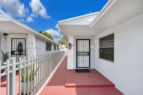 3231 SW 25th Street Miami FL 33133