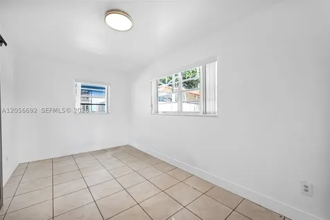 3231 SW 25th Street Miami FL 33133