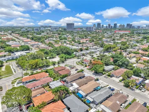 3231 SW 25th Street Miami FL 33133