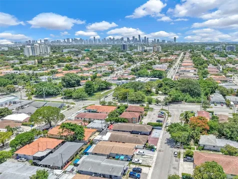 3231 SW 25th Street Miami FL 33133