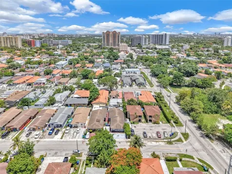 3231 SW 25th Street Miami FL 33133